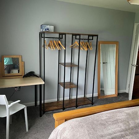 'Kodi'S Place' Well Appointed 1 Bedroom Apartment With Excellent Transport Links And Free Wi-Fi Whiteabbey Exterior photo